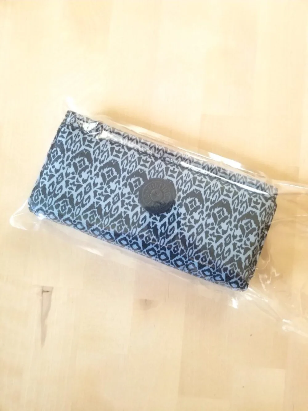 Kipling Wallet - Picture 9 of 9